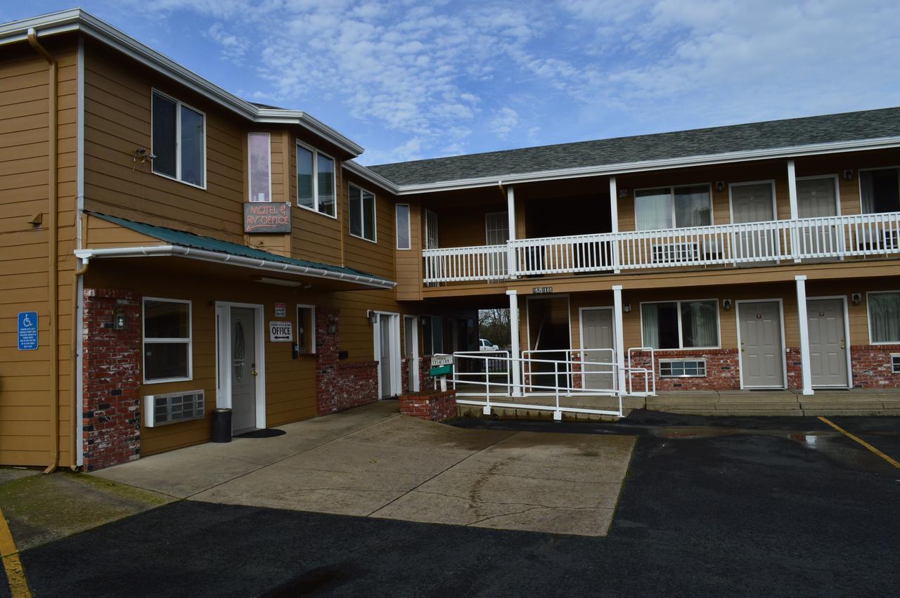 Western Motel Junction City エクステリア 写真